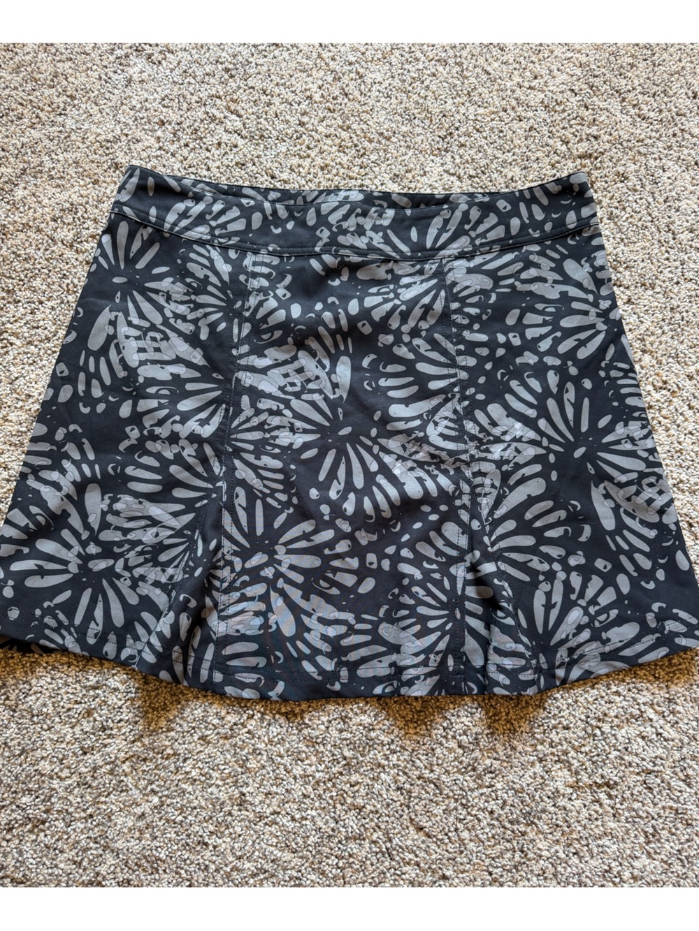 RipSkirt Hawaii Wrap Skirt Sz M Shibori Butterfly Charcoal Black Hook and Loop